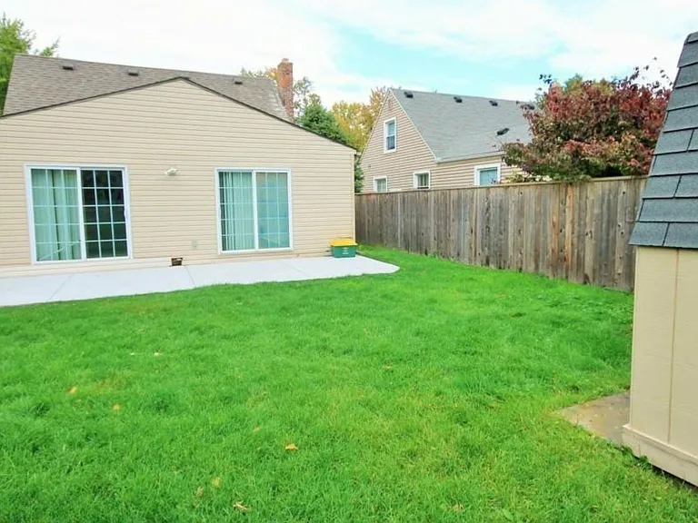 1313 Royal Ave — Photo 24