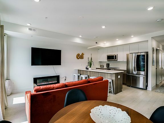 3rd image of 4204 8th St NW #3