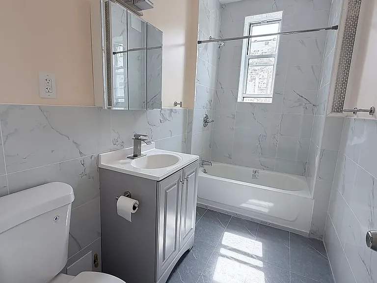 47-04 30th Ave #3R — Photo 2
