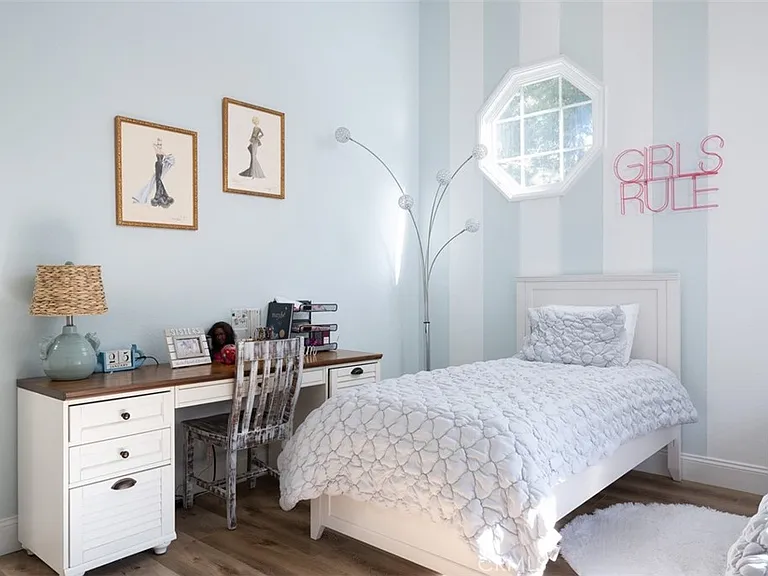 33255 Ocean Rdg — Photo 16