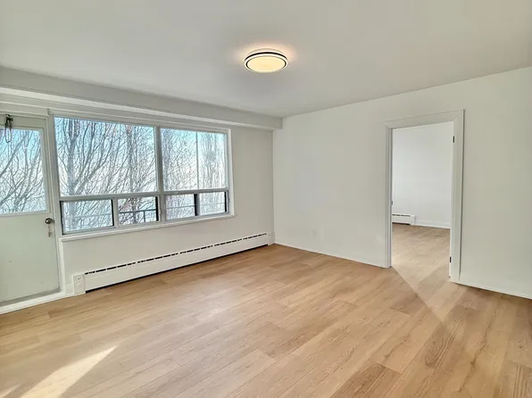 67 Lake Shore Dr, Toronto, ON