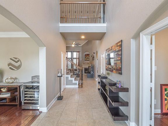 3rd image of 6130 Emberwood Falls Dr
