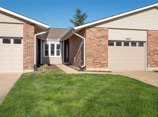 1107 Chase Dr, Lake Saint Louis, MO 63367
