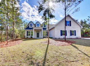 142 Lake Merial Trl, Southport, FL 32409