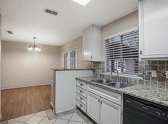4th image of 5032 Palomino Ln