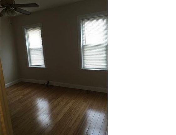 2nd image of 1826 E Monmouth St