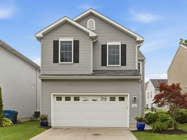 809 Bearing Ct, Amherst, OH 44001