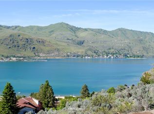 822 Golf Course Dr, Chelan, WA 98816