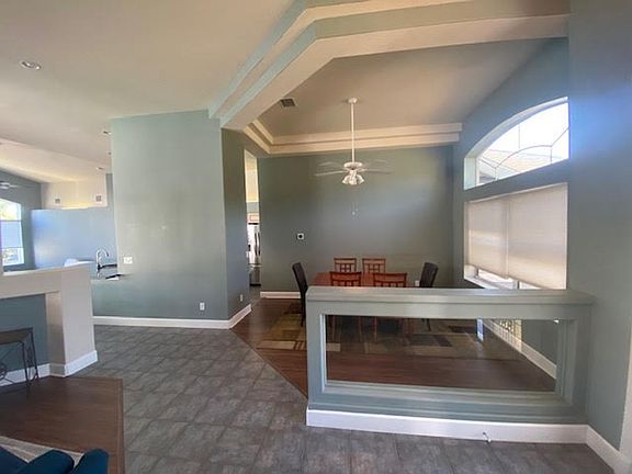 4th image of 38 Lee Dr