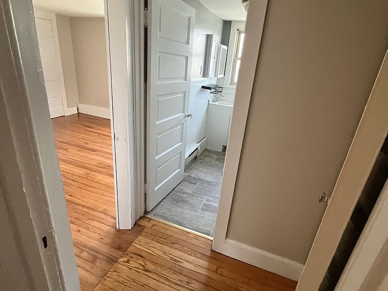 68 Central Ave — Photo 4