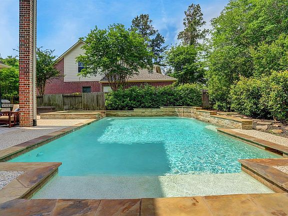 2nd image of 6111 Country Falls Ln