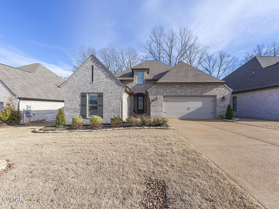 1st image of 56 Emerald Breeze Dr