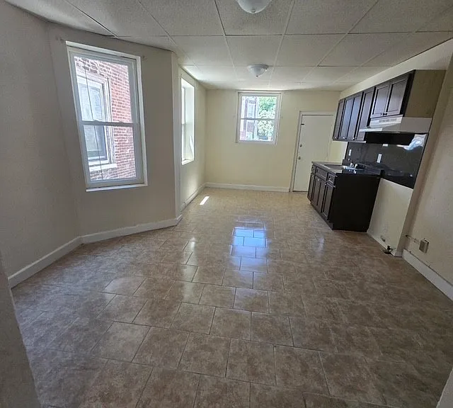 4904 N Smedley St — Photo 5