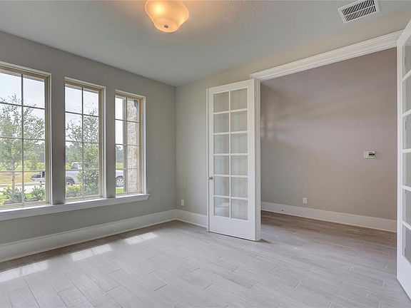 2nd image of 67 Springtime Creek Dr