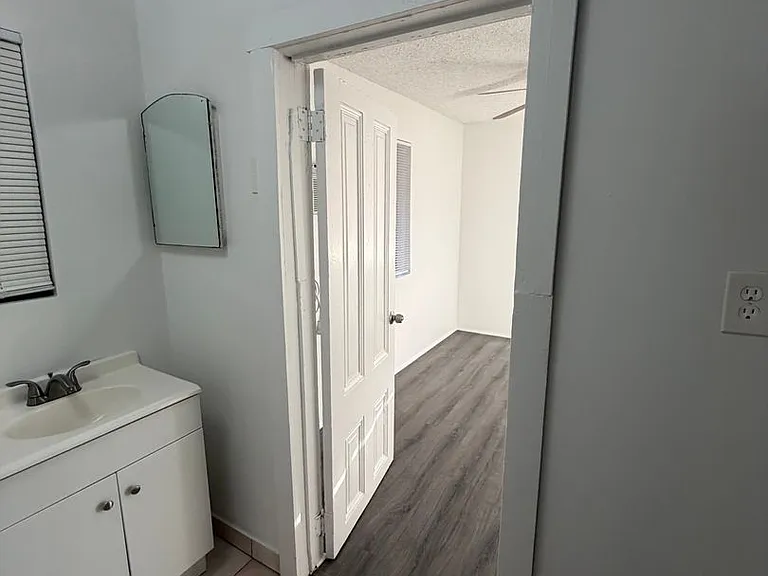 1225 Water St #C — Photo 27