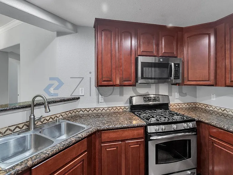 2210 Gellert Blvd #5405 — Photo 8