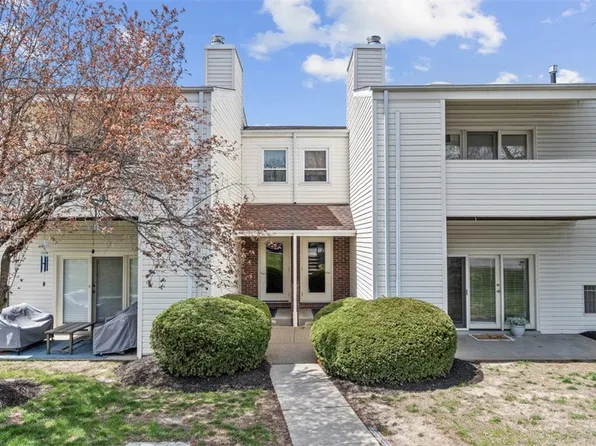 1805 Kenzie Dr, Pittsburgh, PA 15205