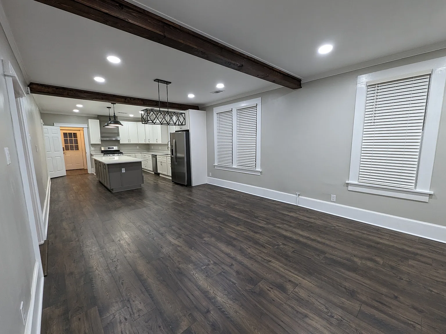 3 bed, 1300 sqft, $1,850 — Photo 4