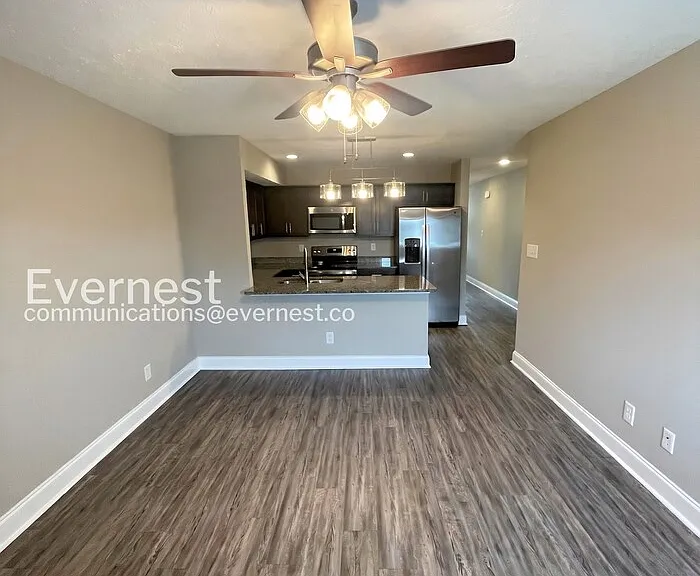 1000 Henry Place Blvd #105 — Photo 7