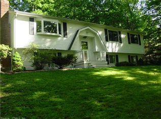 86 Oak Hill Dr, Southbury, CT 06488
