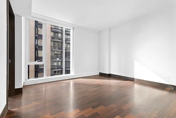 Rented by Vornado Realty Trust | media 17