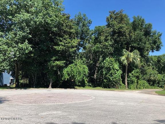 3rd image of 20 Lost Creek Ln