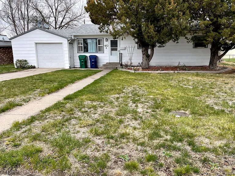 40 Chinoe Rd — Photo 1