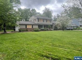 481 Meer Ave, Wyckoff, NJ 07481