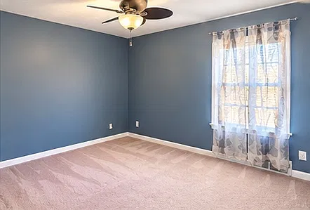 3 bed, 1338 sqft, $2,000 — Photo 2
