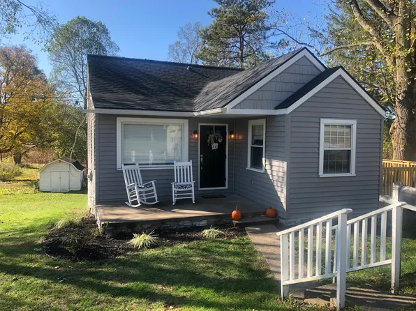 50 Garden City Rd, Marietta, OH 45750