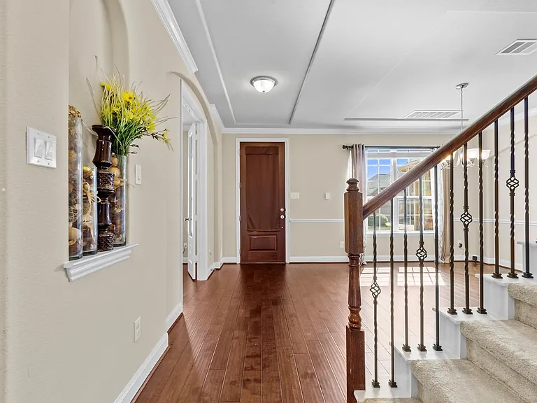 3704 Ashbury Rd — Photo 4