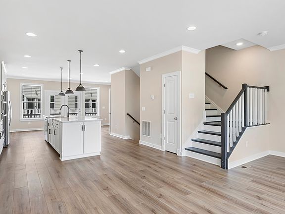 3rd image of HOMESITE 80 Willis St