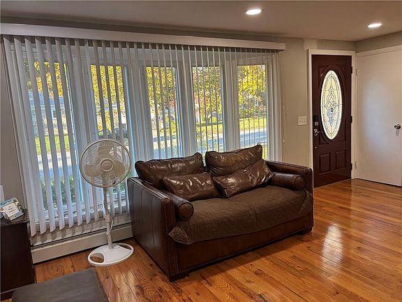 3rd image of 24 Golini Dr