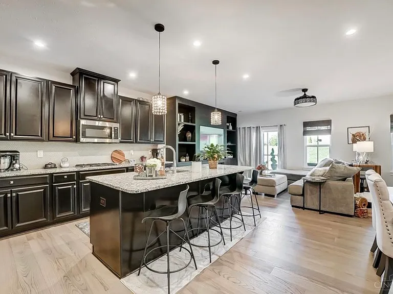 7883 Pinnacle Point Dr — Photo 14