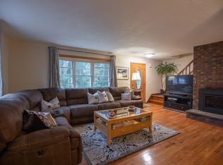 2A Woodview Dr, Brookfield, CT 06804