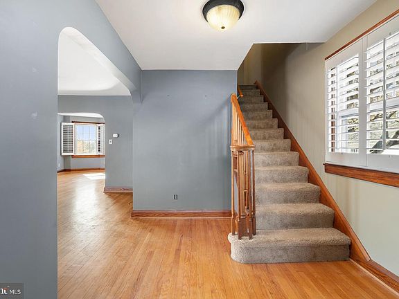 4th image of 1635 Beaver Brook Ln