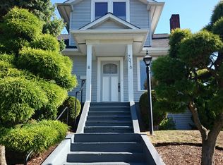 7016 11th Ave NW, Seattle, WA 98117