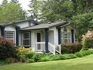Lovely Home in Parklike setting