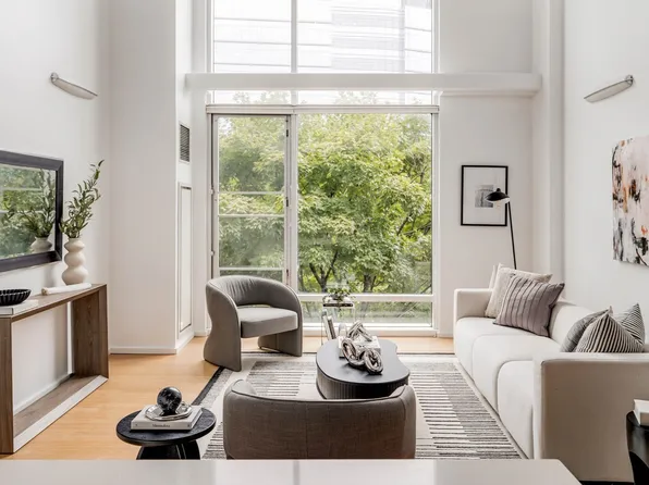 1 Earhart St Unit 316, Cambridge, MA 02141