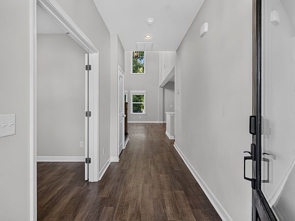 4th image of 3106 Safe Harbor Way