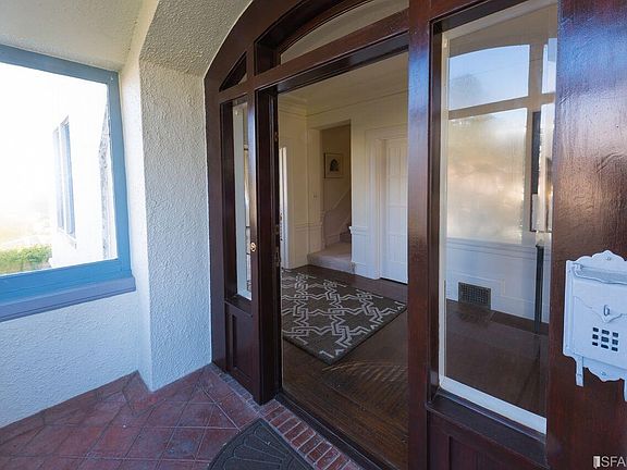 4th image of 98 Sotelo Ave