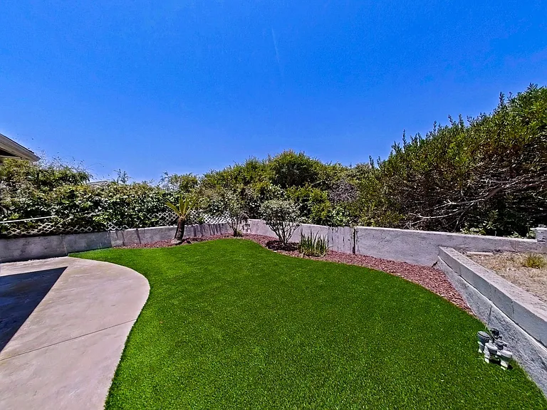 617 E Avenida San Juan — Photo 13