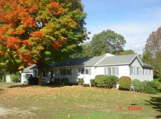 18 Dennison Rd, North Chelmsford, MA 01863