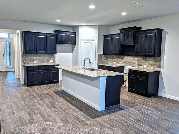 2nd image of 1100 Dublin Dr