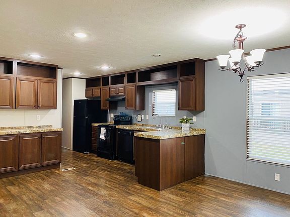 5th image of 920 Century Plaza Dr #24