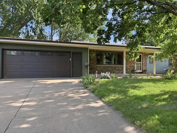 1819 Grandview Drive, Eau Claire, WI 54703
