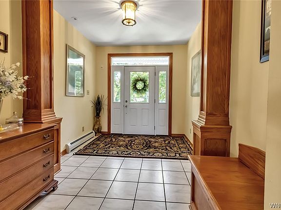 3rd image of 565 Wendt Rd