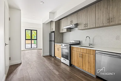 493 Myrtle Ave #204 Photo 1