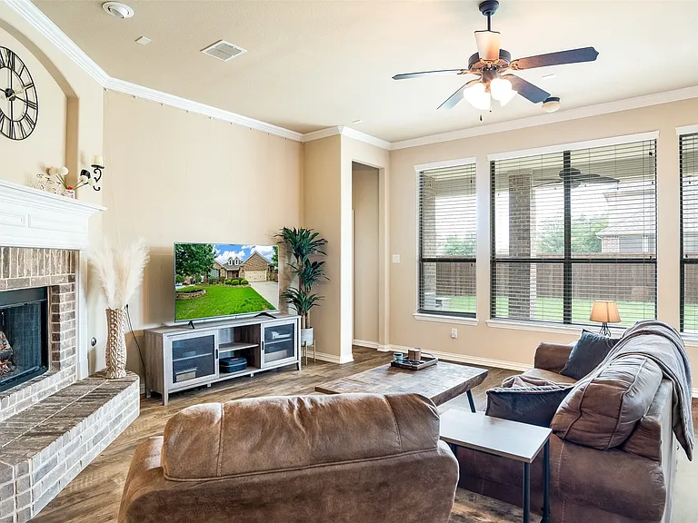 3001 Mosswood Dr — Photo 7