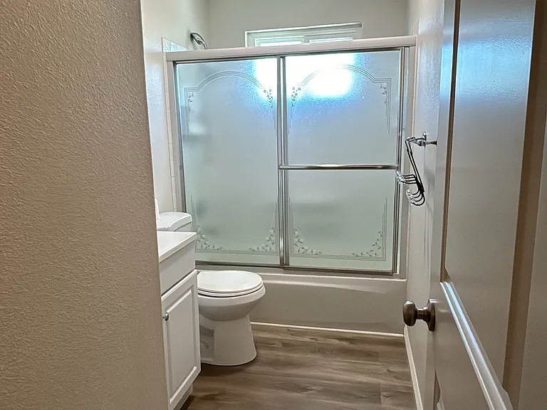 4750 Greenholme Dr #4 — Photo 15